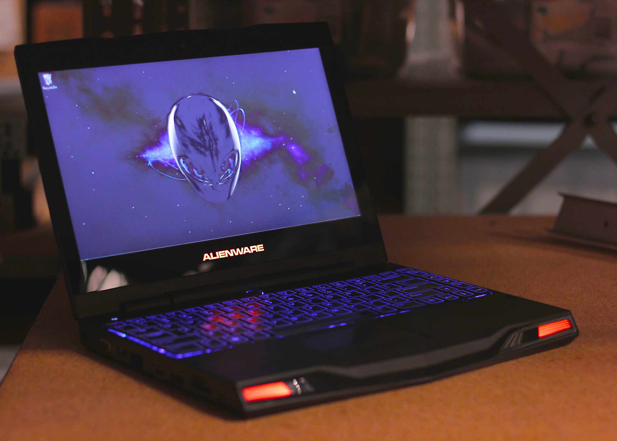 Игровой ноутбук от AlienWare