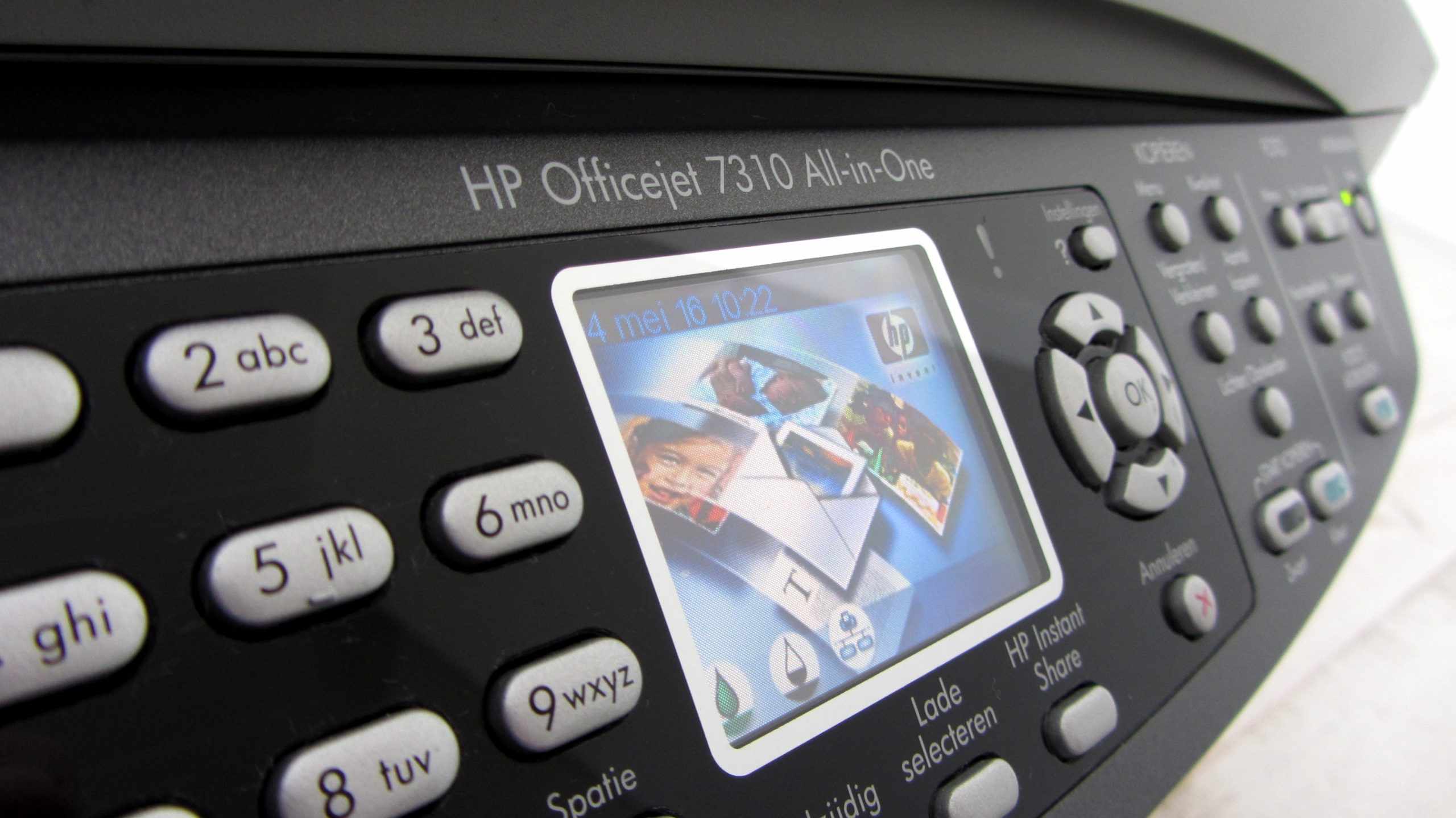 Дисплей принтера фирмы HP