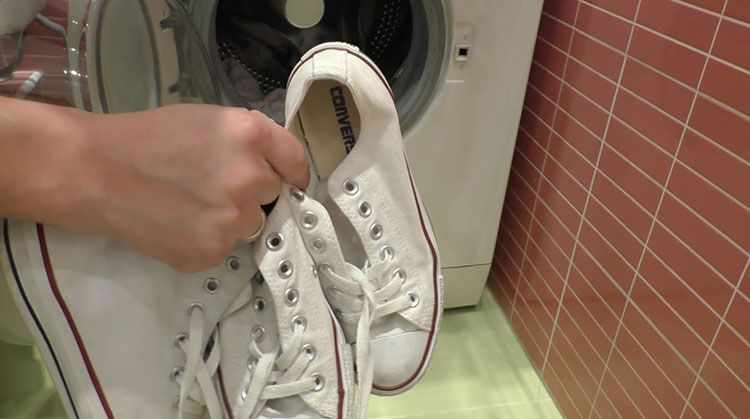  Как в стиральной машине стирать кроссовки 1: фото