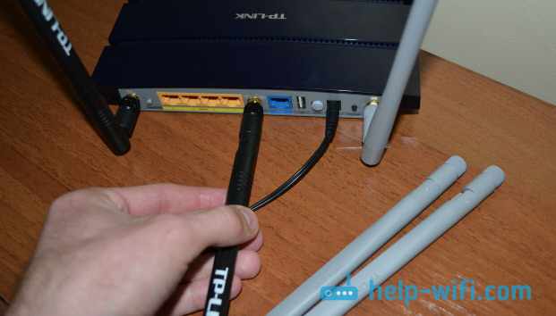 Замена (установка) Wi-Fi антенн на роутере TP-LINK